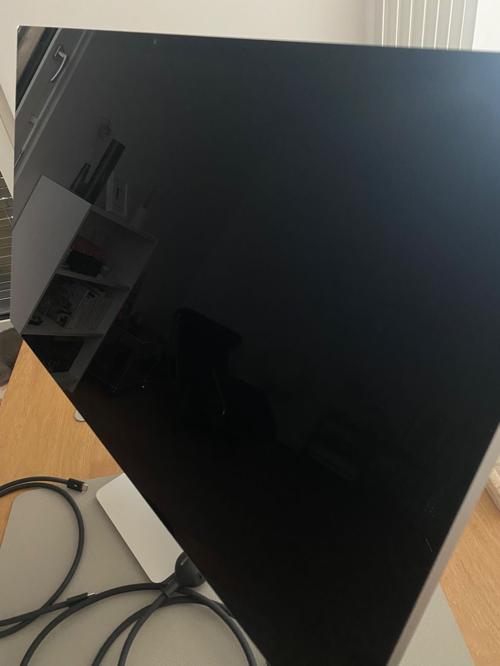 Apple Monitor: Apple Studio Display 27" 5K Standardglas (MK0U3D/A) – Usato da Wetzikon ZH venduto da rit_ramtr 1