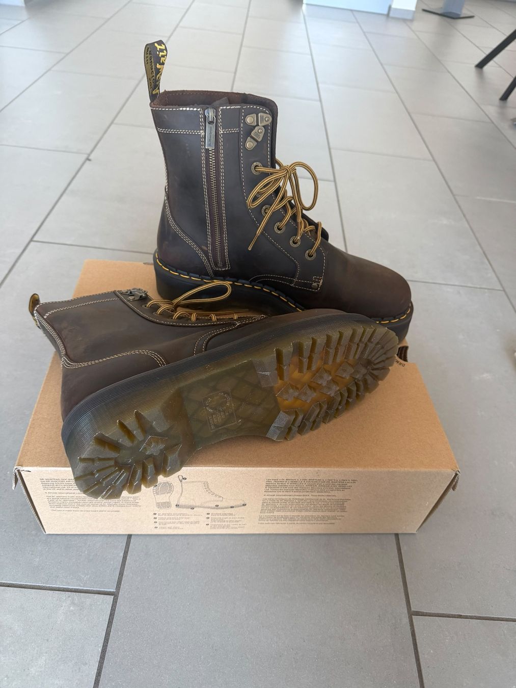 Dr. Martens Herrenschuhe: Dr. Martens Herrenschuhe – Neu und originalverpackt aus Basel von ire_rb6t 7