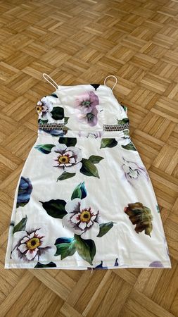 Sommerkleid weiss mit Blumenmuster gebraucht