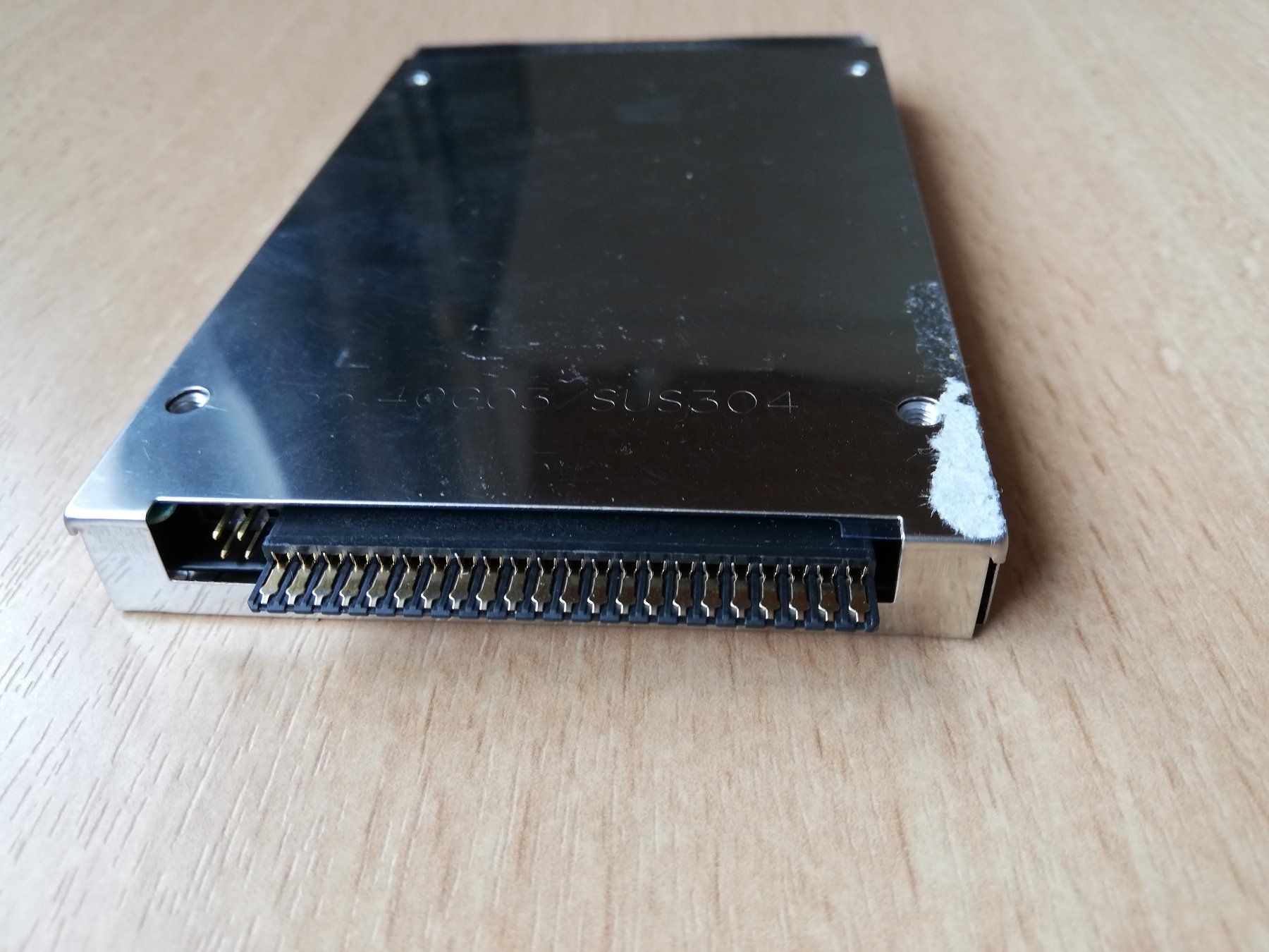 Dischi rigidi: 2.5" IDE HDD Caddy – Usato da Worb venduto da geo_zbd8 2