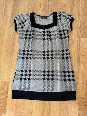 Yumi kurzarm Kleid Grösse S/M in grau schwarz