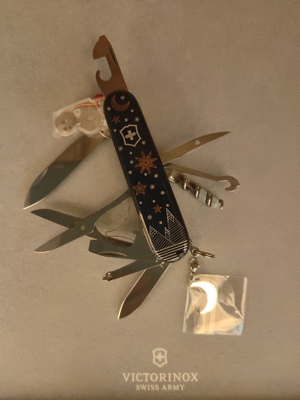 Victorinox Coltelli tascabile: Victorinox Winter Magic  Special Edition 2021 – Nuovo e nell'imballaggio originale da Davos Platz venduto da wauwauin 2