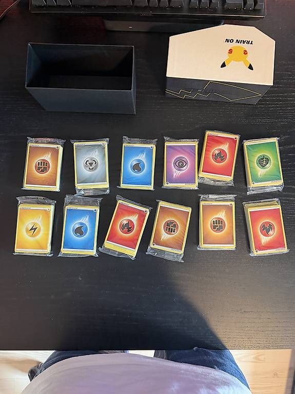 Pokémon Sammelbilder & Trading cards: Pokemon OvP 10x Energie Bündel – Gebraucht aus St. gallen von Weltaristokrat 1