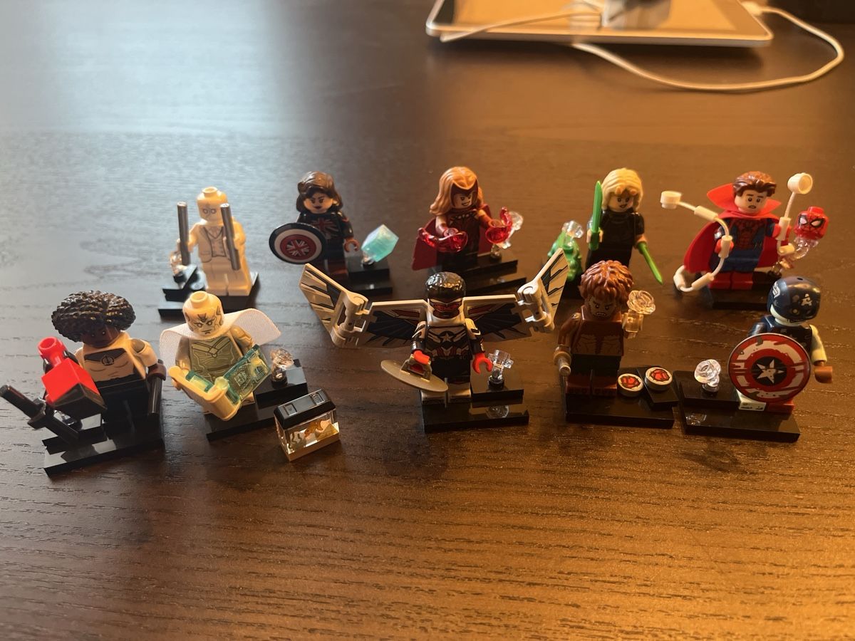 Lego Statuette: Marvel Lego Figuren – Nuovo (secondo la descrizione) da Einsiedeln venduto da sandramon