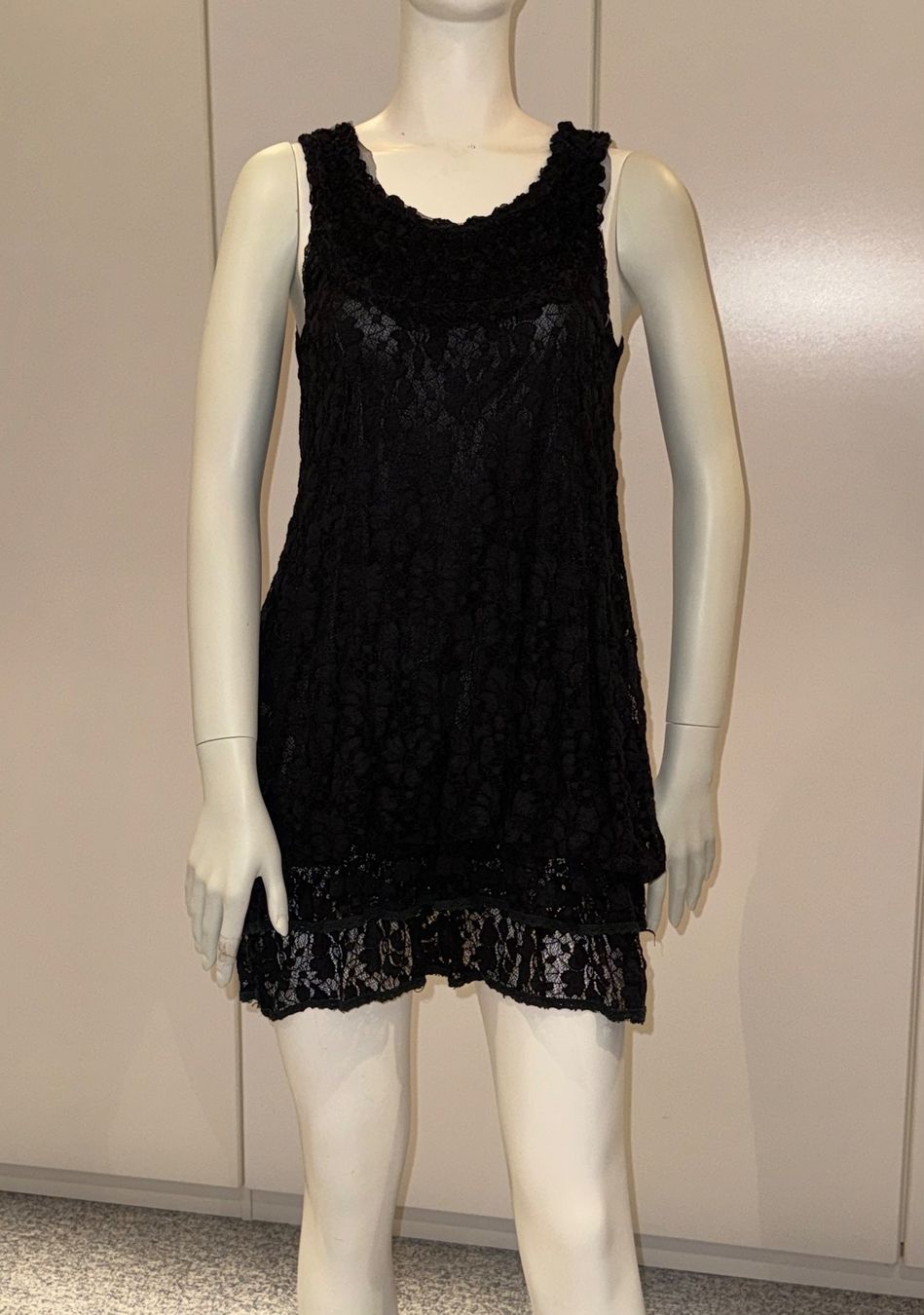 Vestiti & Gonne: Robe de soirée mode et chic 36 – Nuovo (secondo la descrizione) da Genève venduto da fto_sz8d 3