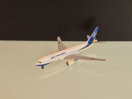 Herpa Skymark Airlines 1:500
