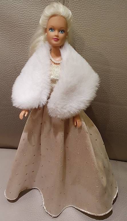 Bambole: Barbie Prinzessinnen-Puppe – Usato da Unterentfelden venduto da LookoutMt