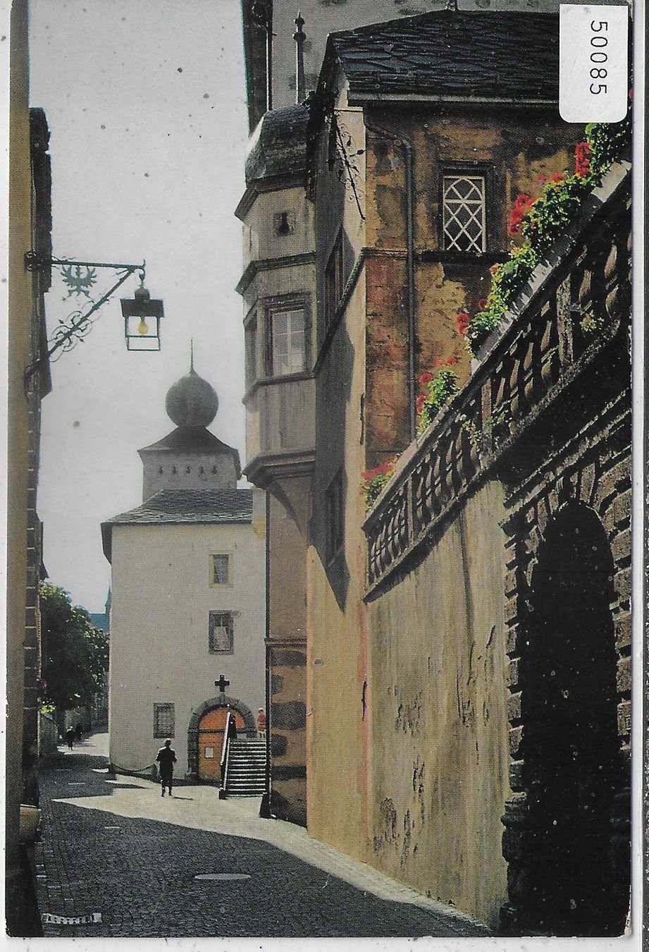 Cartoline postali: Brig - Simplonstrasse mit Stockalperschloss – Usato da Ettingen venduto da Kartenplanet