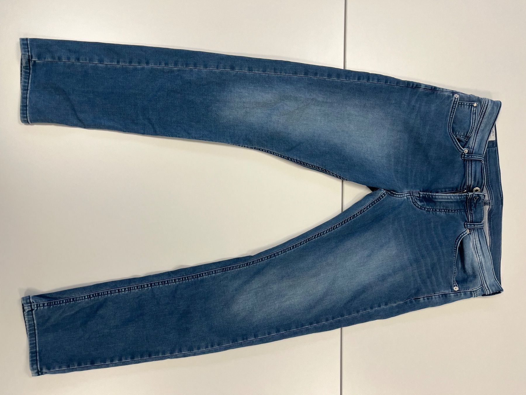 Pepe Jeans Jeans: Pepe Jeans Slim W11 – Usato da Gontenschwil venduto da Ewi