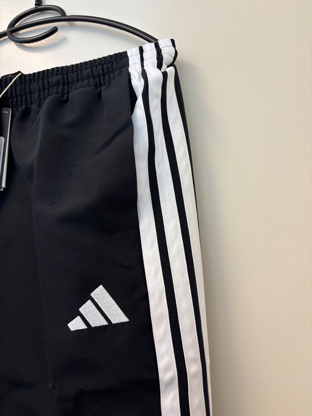 Adidas Hosen: Adidas Trainingshose – Neu und originalverpackt aus Zürich von mc_mike77 1