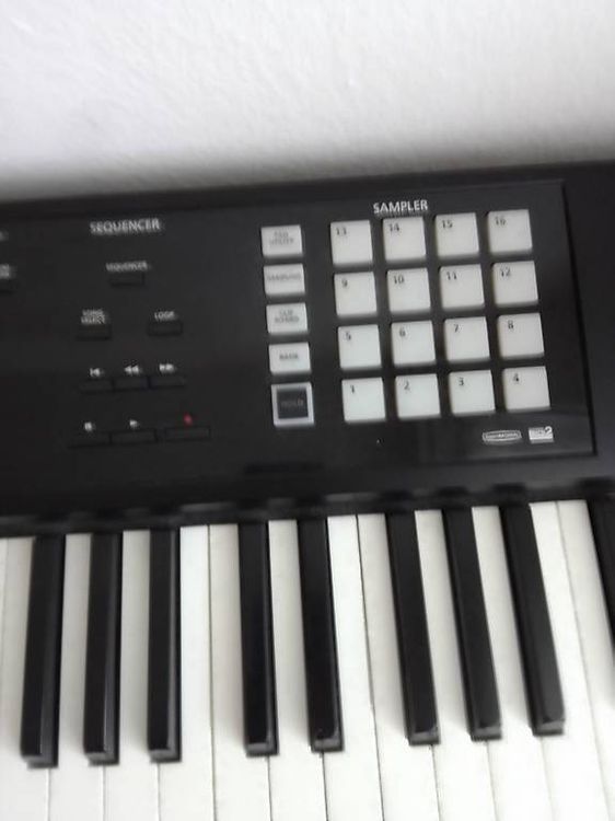 Keyboard Roland FA08 4