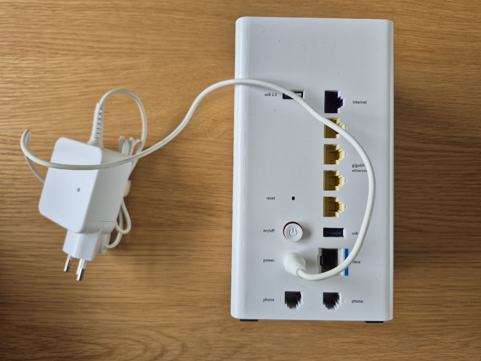 Swisscom Modem & Router: Swisscom Internet Box 2 – Usato da Goldau venduto da Neocity 1