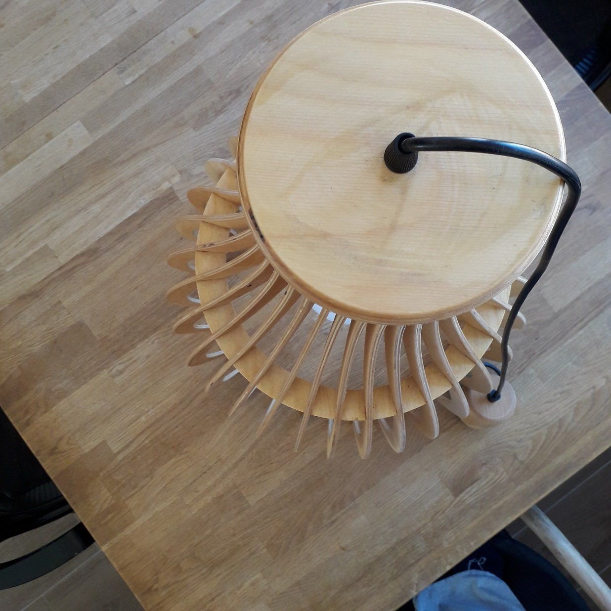Lampadari & plafoniere: Lampadario di legno – Usato da Bellinzona venduto da fan_tc7f 1