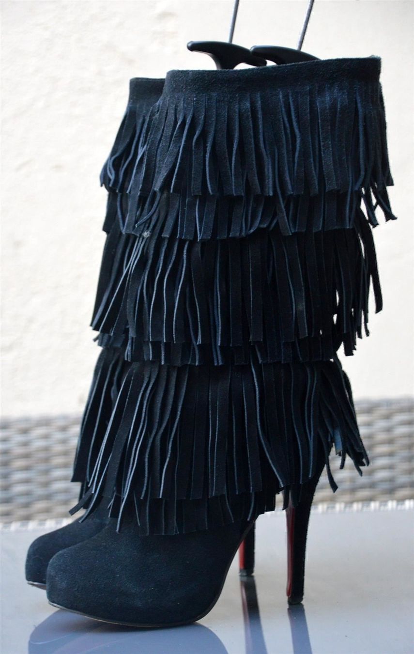 Christian Louboutin Scarpe da donna: Boots / Bottes Louboutin Fringe .37 – Usato da Collonges venduto da Auganien 6