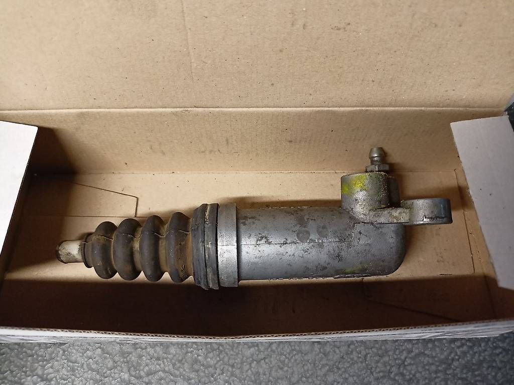 Alle Autoersatzteile: kupplung pumpe Audi S2 – Gebraucht aus Bironico von aut_v8ks 1