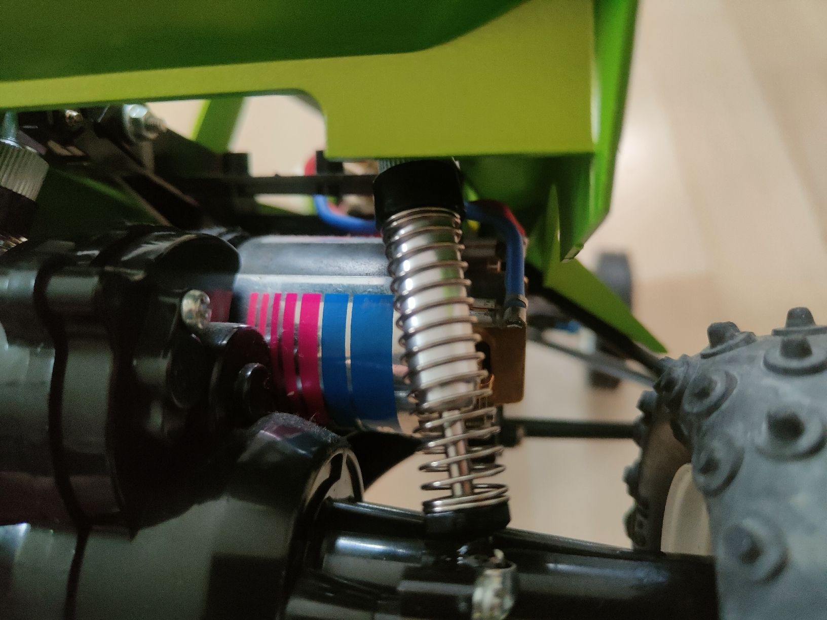 Tamiya Modellismo RC: Tamiya The Grasshopper Candy Green Edition – Nuovo (secondo la descrizione) da Reichenburg venduto da BEFunPower 6