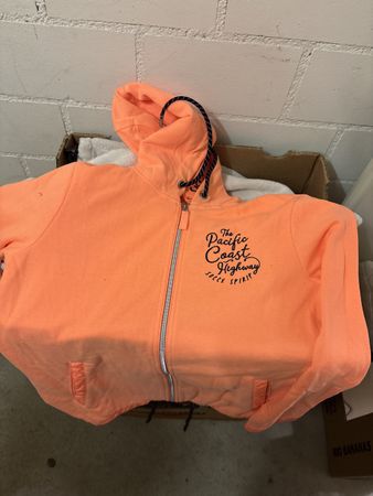 Neue orangige Jacke von Soccx Spirit