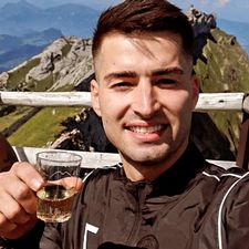 Profile image of Mariio95