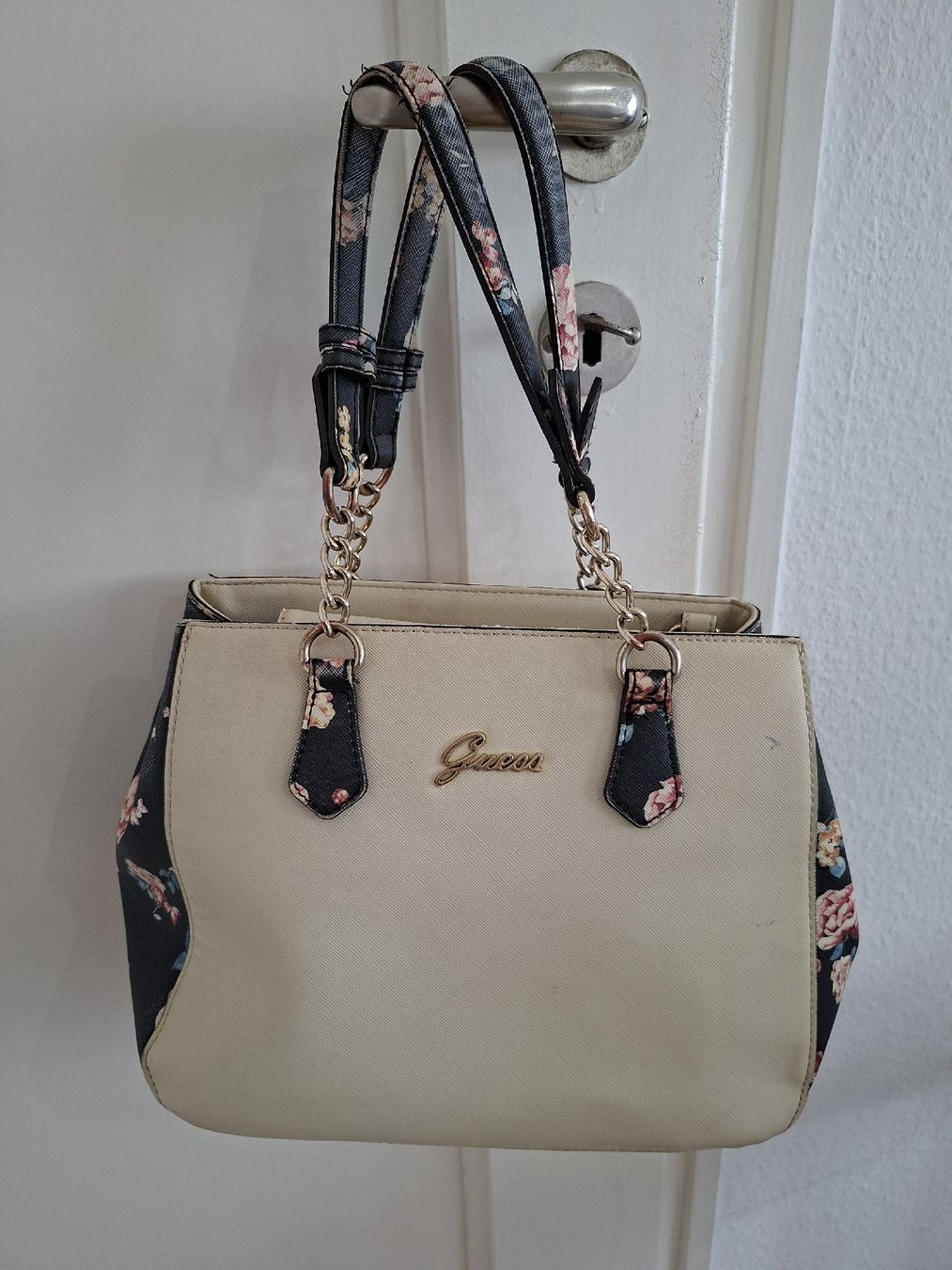 Guess Borse da donna: Sac à main Guess fleurs beige/noir – Usato da Renens VD venduto da ser_j2fn