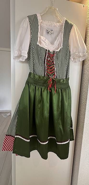 Vestiti: Oktoberfest Kleid + Bluse, Grösse 44 – Usato da Hellbühl venduto da rar_8clr 1