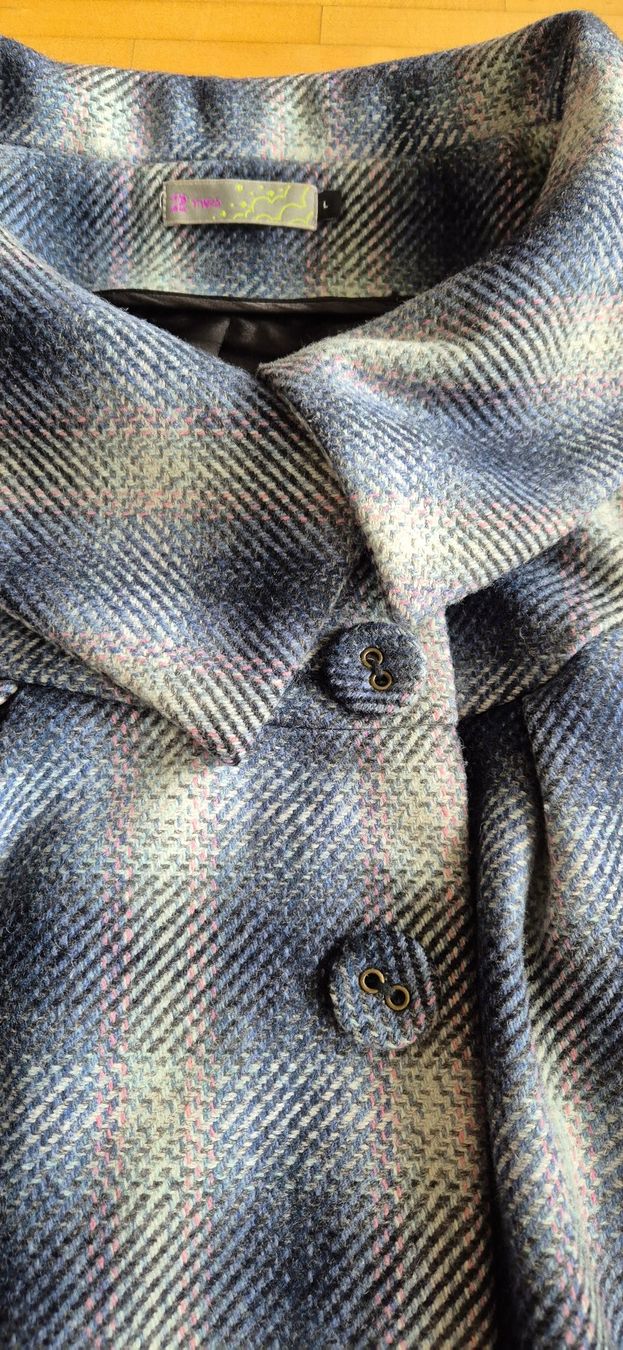 Cappotti: Manteau court super mignon – Usato da Villars-sur-Glane venduto da Verocac 7
