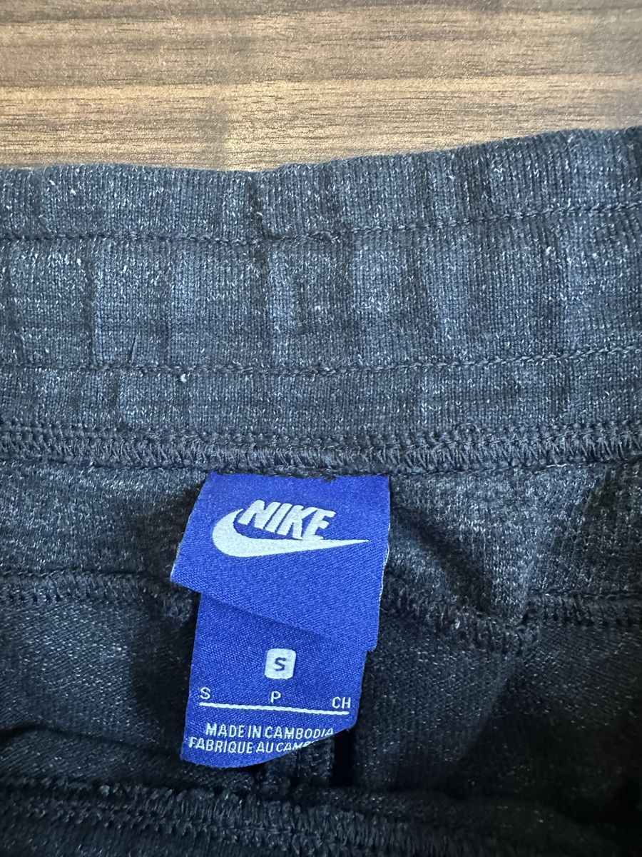 Nike Pantaloni: Nike Trainerhose Gr S – Usato da winterthur venduto da pompowerpuff 1