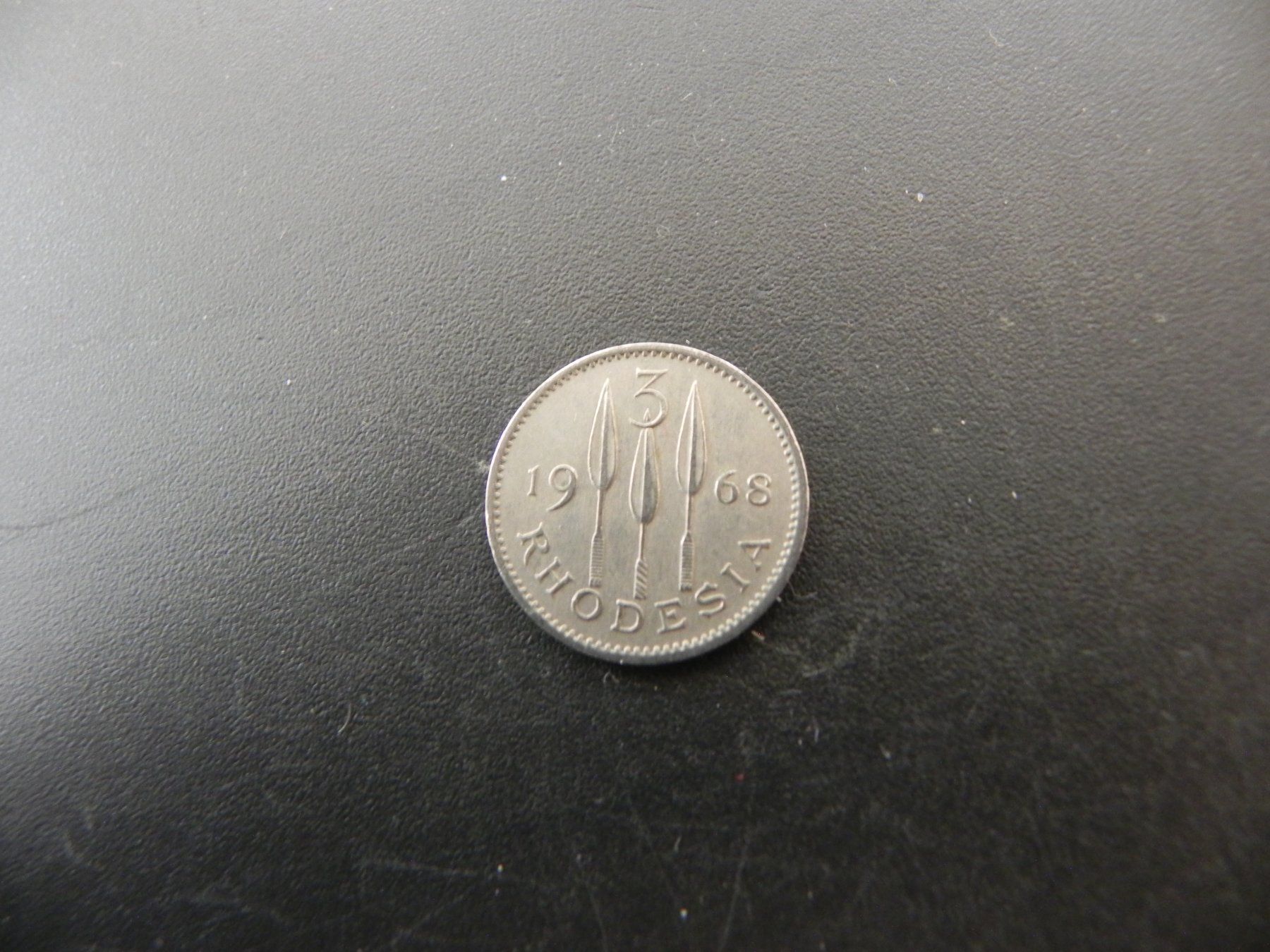 Tutti le monete: Rhodesien 3 Pence 1968 – Usato da Biel/Bienne venduto da Gogolozi