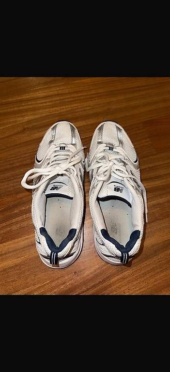 Scarpe da uomo: New Balance  – Usato da Zug venduto da pre_pws9 1