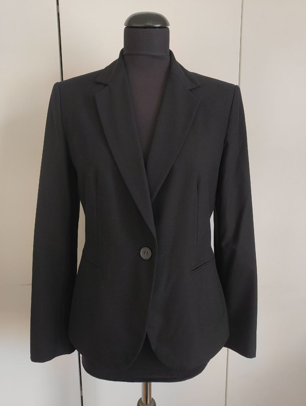 Zara Completi & Tailleur: 2 Zara BlazerGr. 38 Schwarz und Grau – Usato da Uitikon Waldegg venduto da PJLS1 1