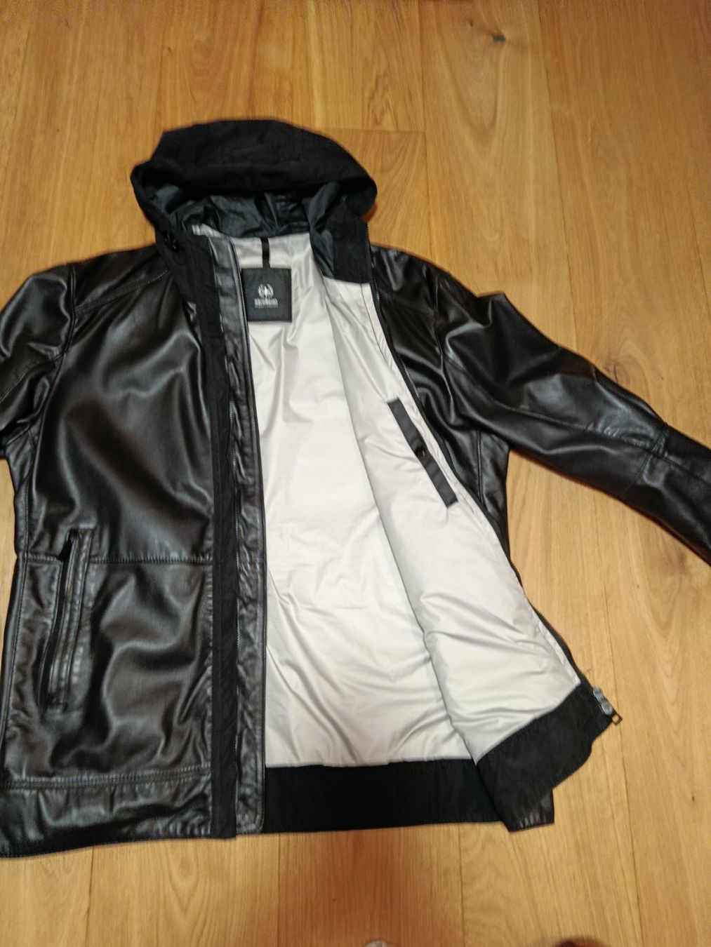 Strellson Jacken: Strellson Lederjacke mit Kapuze – Gebraucht aus Unterägeri von rockundhosenusw 4