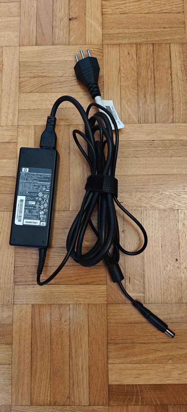 Hewlett Packard Notebook: HP Compaq 6830s – Usato da Lausanne venduto da Protectator 1