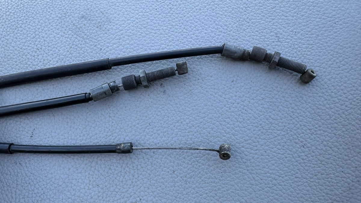 BMW Alle Motorradersatzteile: BMW R2V Choke Seilzug mit Verteiler – Gebraucht aus St-Gingolph von Edgar1920 1