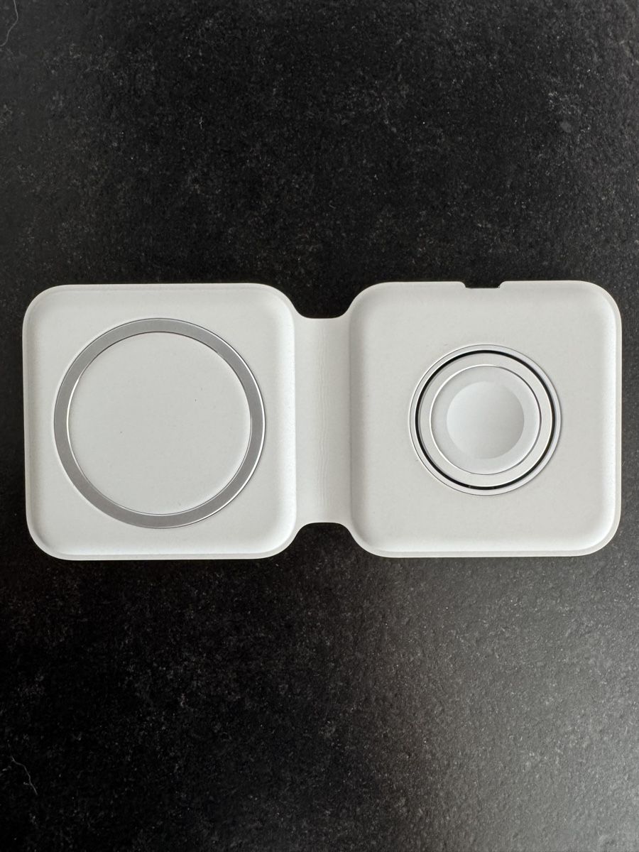 Apple Caricabatterie: Apple MagSafe Duo Ladegerät – Usato da Belp venduto da Kevin.02 5