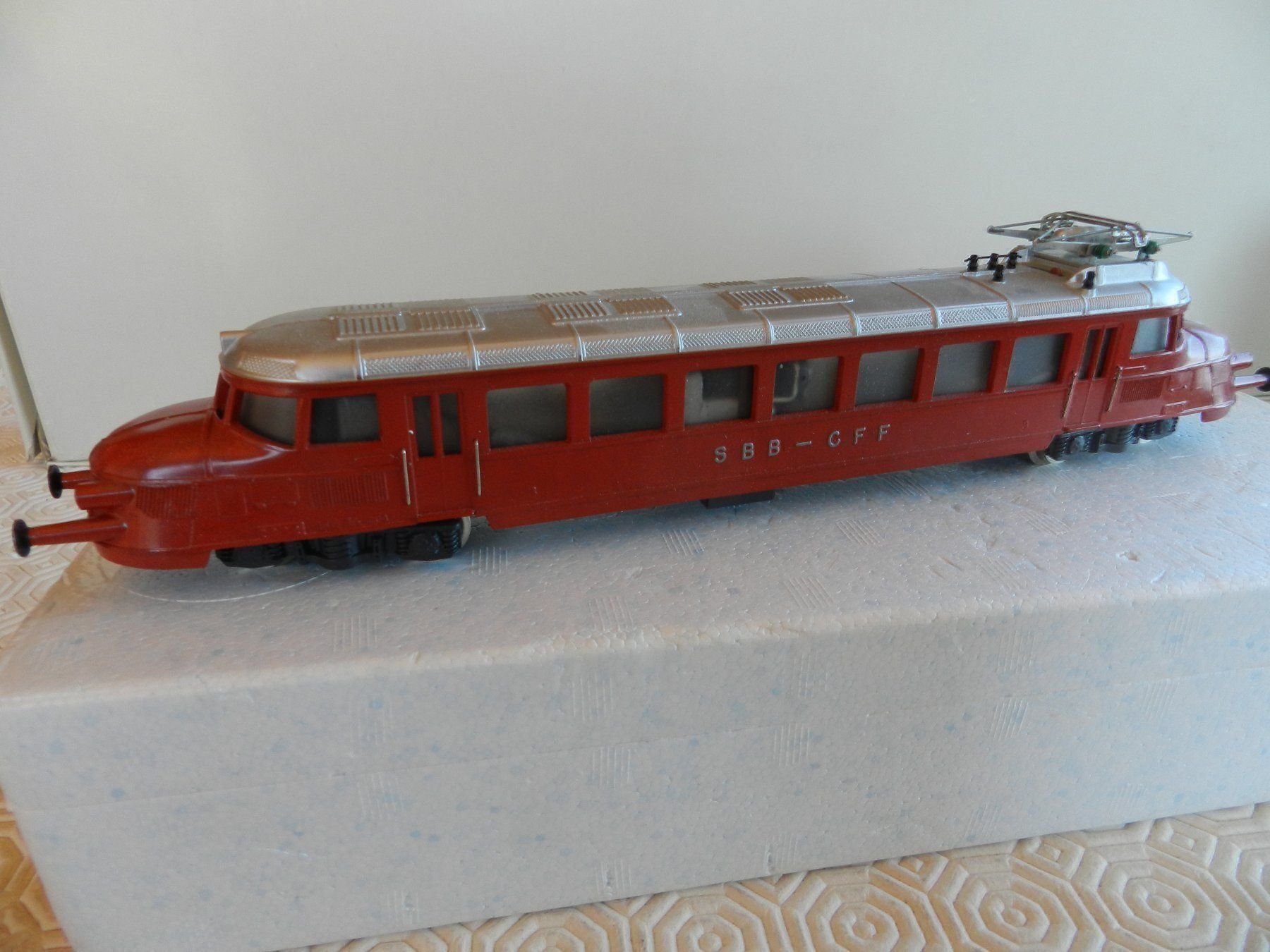Hag Modellini di ferrovie: H0 DC HAG E-Lok RCe 2/4 Roter Pfeil – Nuovo (secondo la descrizione) da Arzier-Le Muids venduto da elocin83 3