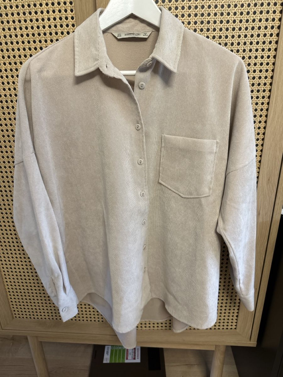 Chemisiers: ZARA Bluse Gr S  – D'occasion à Volketswil par Sina008