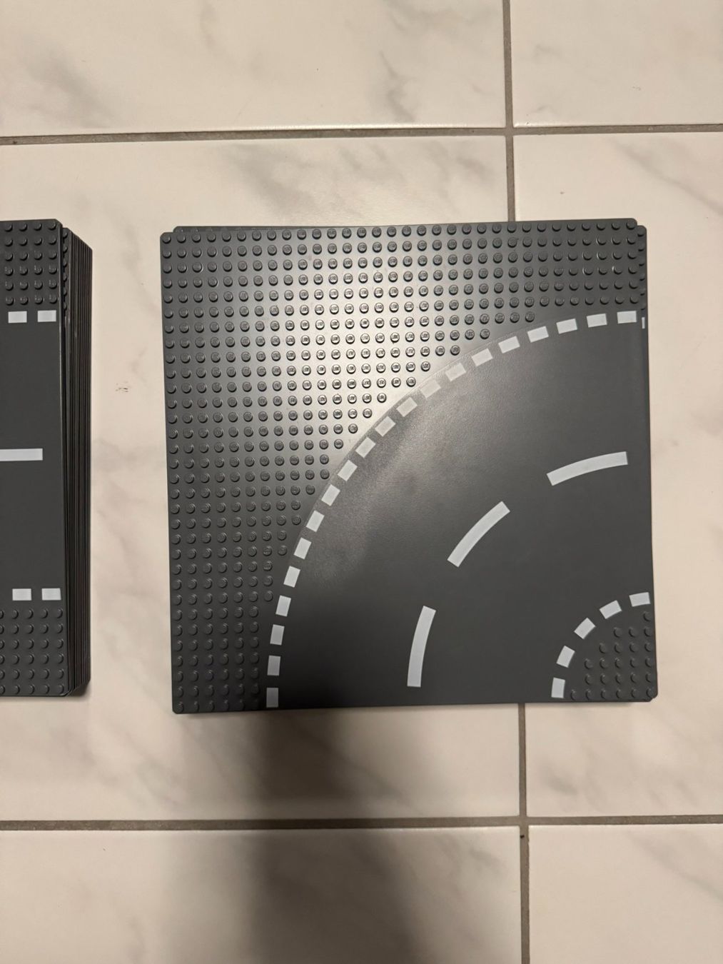 Lego Kit di costruzioni: Lego Strassen / Platten 42 Stk. – Usato da Schinznach Bad venduto da Prosperos 4