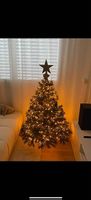Schöner Weihnachtsbaum mit Lichtern & Kugeln, Star 🎄✨