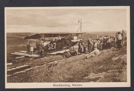 Aviatik   -   alte Ansichtskarte Notlandung in Marken  "B"