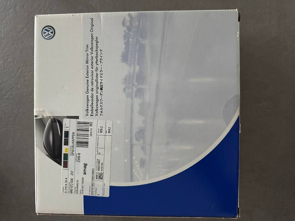 Tutti pezzi di ricambio auto: Orginal VW Carbon-Spiegelklappen – Usato da Rupperswil venduto da pir_6kfb 3