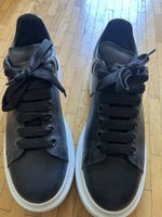Alexander McQueen Sneakers Gr. 43 Schwarz Top Zustand!