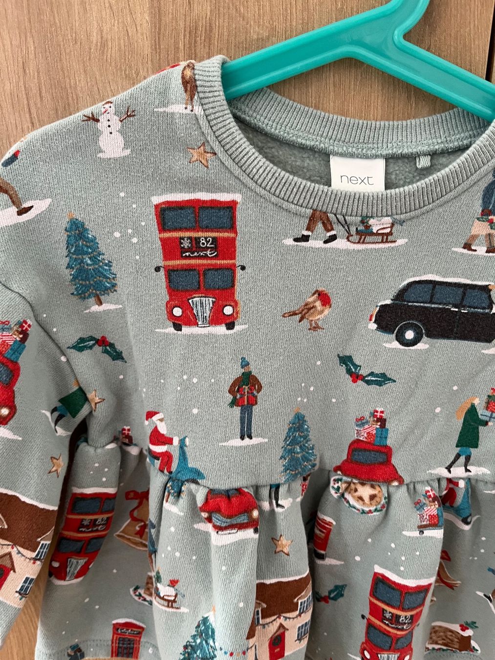 Pulls et sweat-shirts: Weihnachtspullover, Größe 98 – D'occasion à Umiken par deb_57xk 1