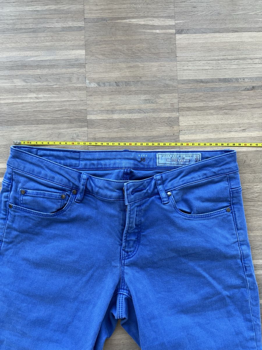 Jeans: Capri Jeans Size 38 – Usato da Dübendorf venduto da kat_yx9r 2