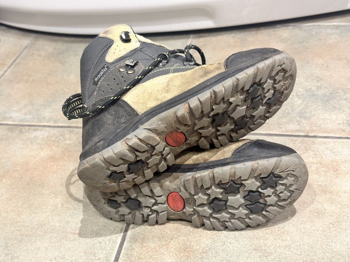 Scarpe per ragazzi: Robuste Wanderschuhe, Grösse 34 – Usato da Rüti ZH venduto da Osi99 1