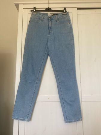 Jeans Please azzurri, taglia S, perfetti per la primavera!