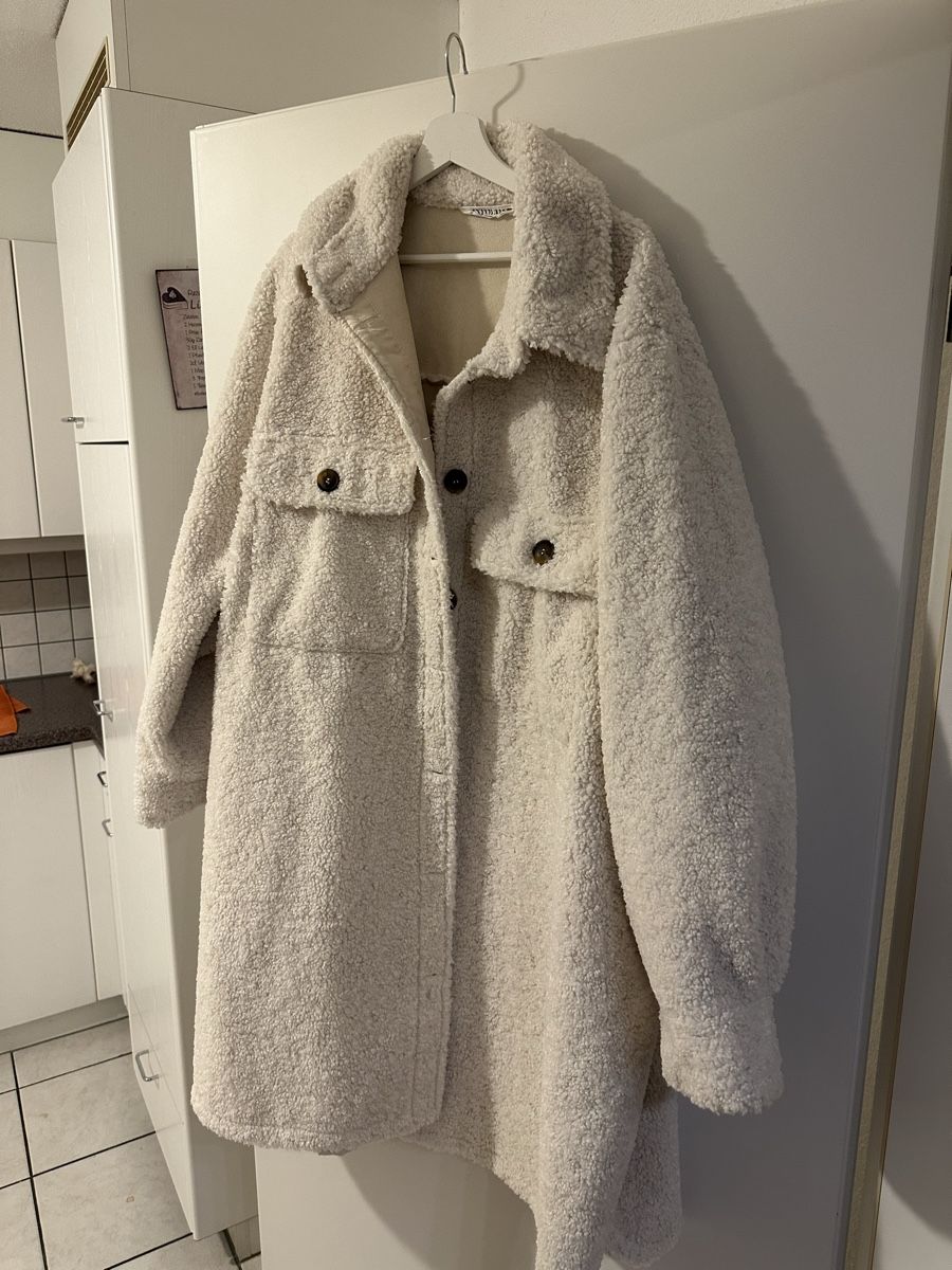 Cappotti: Teddy Mantel – Usato da langenthal venduto da nathalie_stylaaa 1
