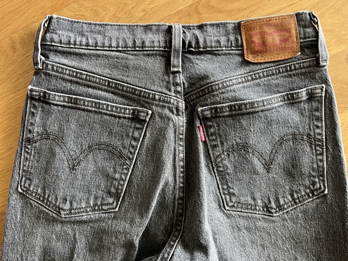 Levi's Jeans: Levi's 501 Jeans, Grösse 25/30 – Usato da Frauenfeld venduto da heyLani 3