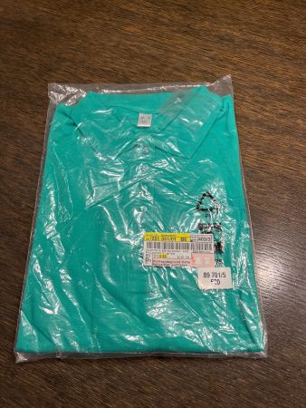 Schönes neues Poloshirt für Damen