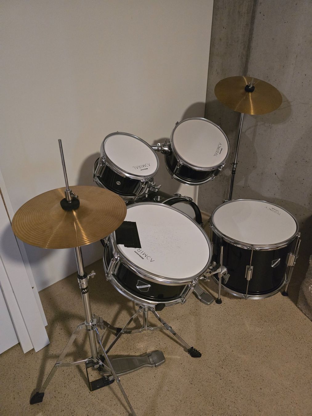 Strumenti musicali: Kinder Schlagzeug Millenium Admiral 7-teiliges Set – Usato da Diepoldsau venduto da komando2