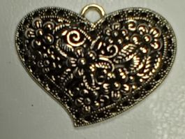 hearz,,,anhänger,,,glanzig,,,zinklegierung