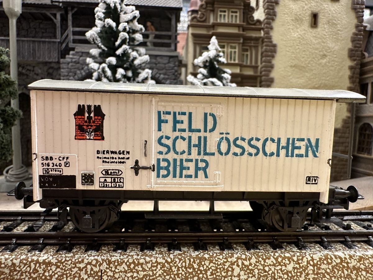 Liliput Modellini di ferrovie: Lilipus SBB Feldschlösschen K2 Güterwagen – Usato da Lupsingen venduto da New-Haven 1
